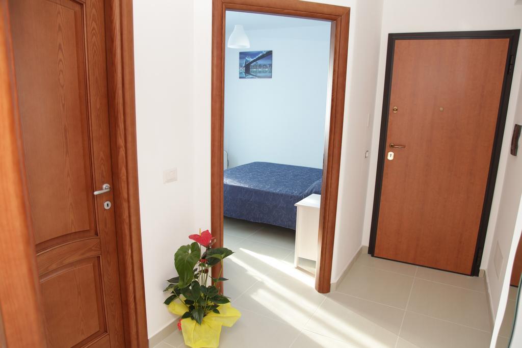 Appartamenti Desi Tropea Habitación foto